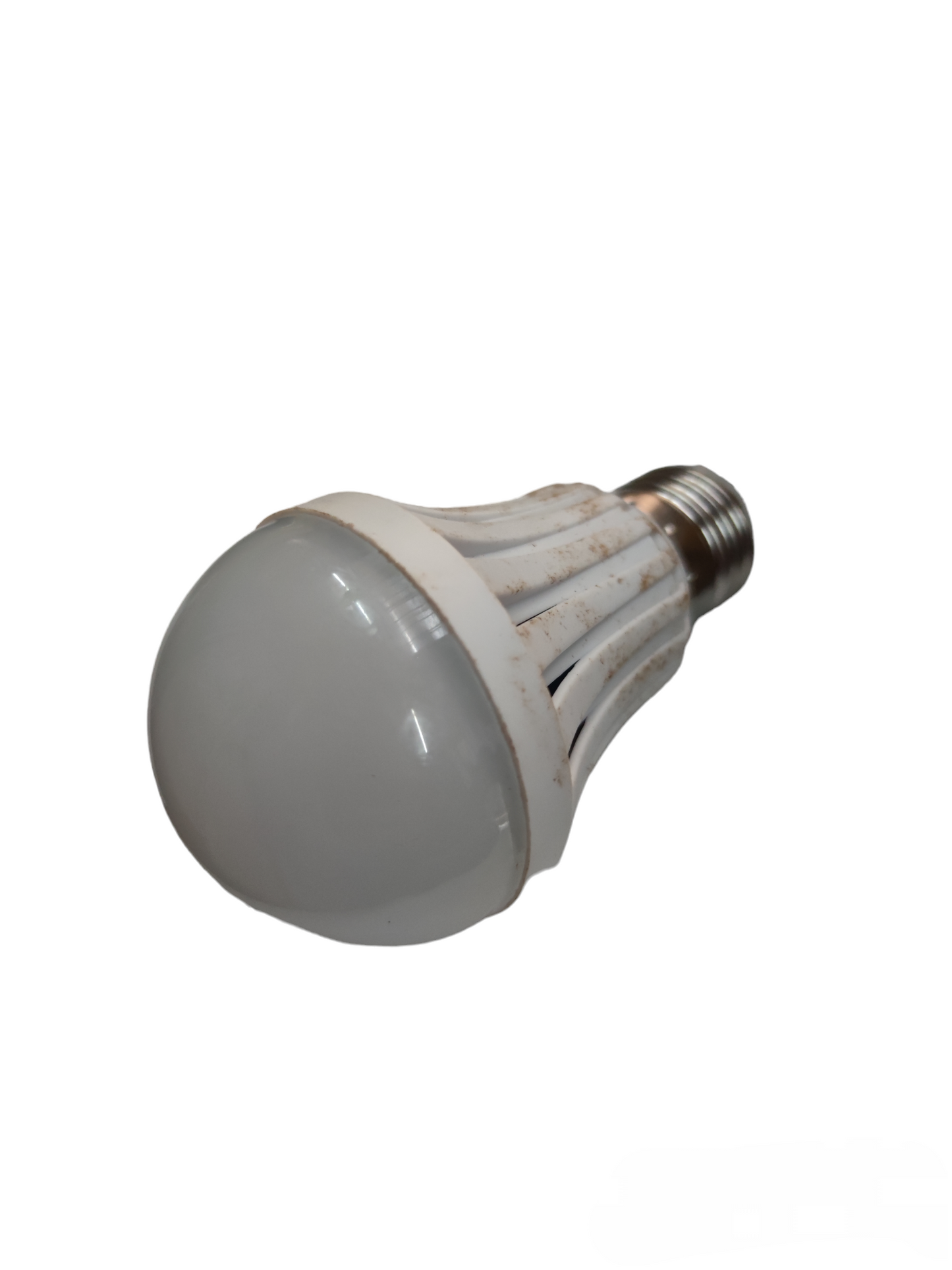 Denko 5W standby bulb with a white finish, ideal for energy-efficient lighting solutions