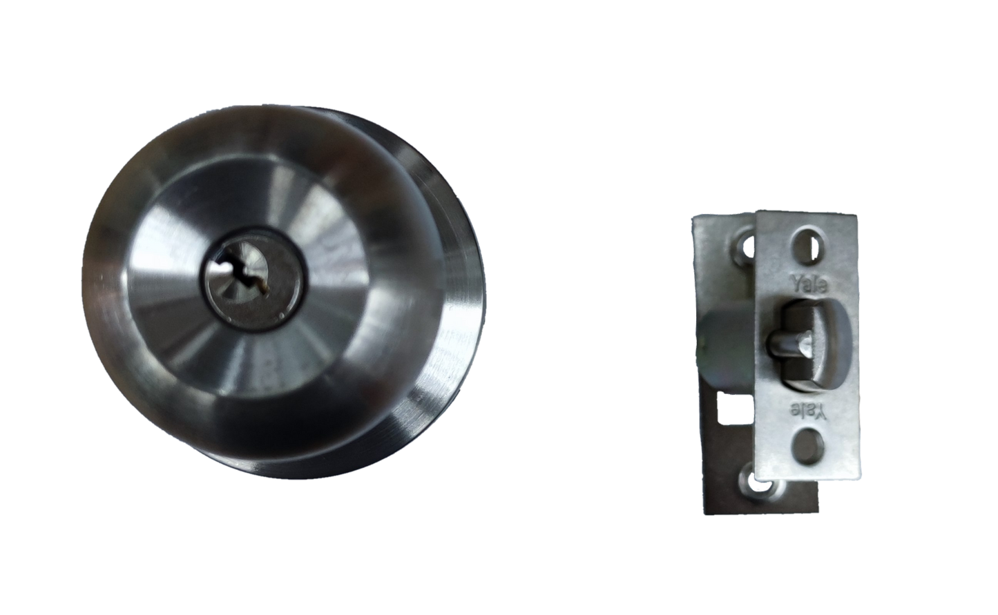 Yale Entrance Lockset Essential Series with brushed nickel finish for secure and stylish door access