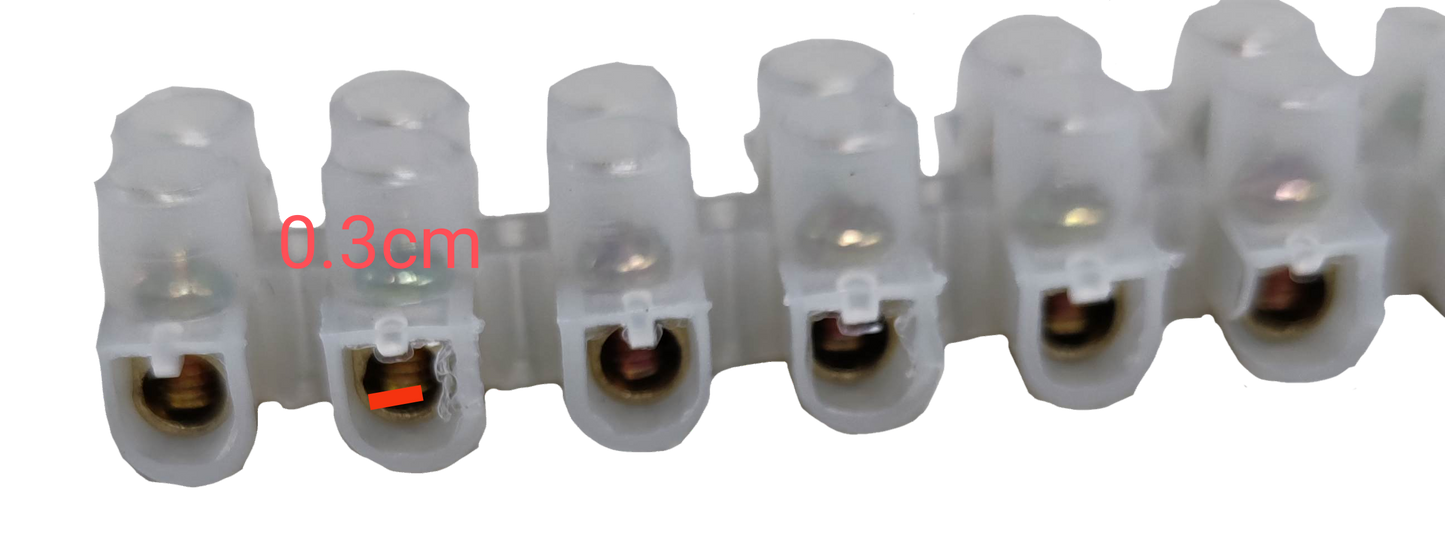 Grippes 15A 250V PVC terminal block with multiple connection points for electrical wiring