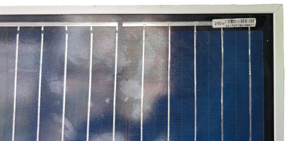 ZwitseRise 250W Solar Panel 1640 x 992 x 40 mm close-up showing solar cells and metal frame