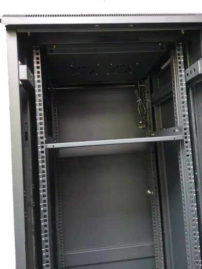 Grippes Server Rack 18U black metal frame with ventilation fans and adjustable mounting rails