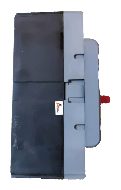 Himel 32A 3 pole circuit breaker designed for optimal electrical safety and performance
