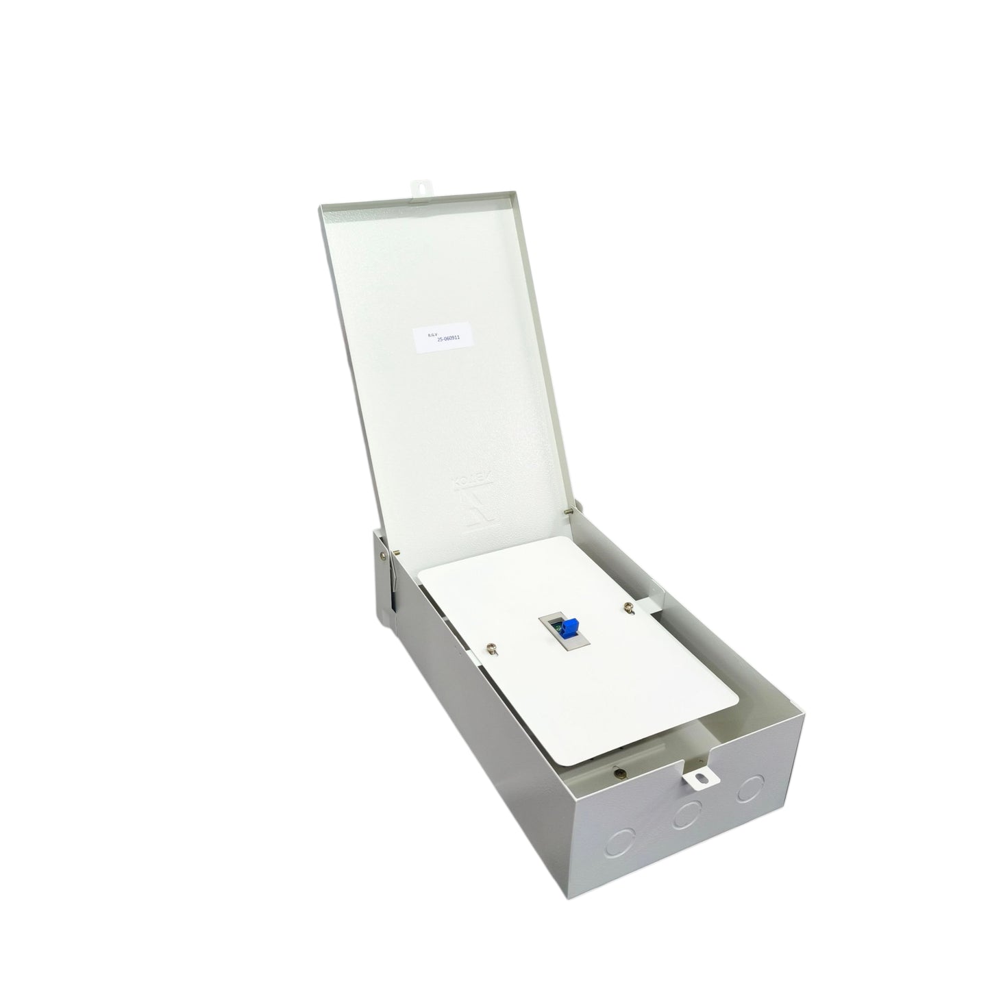 Koten 200A industrial circuit breaker outdoor in a sturdy metal enclosure with an open lid