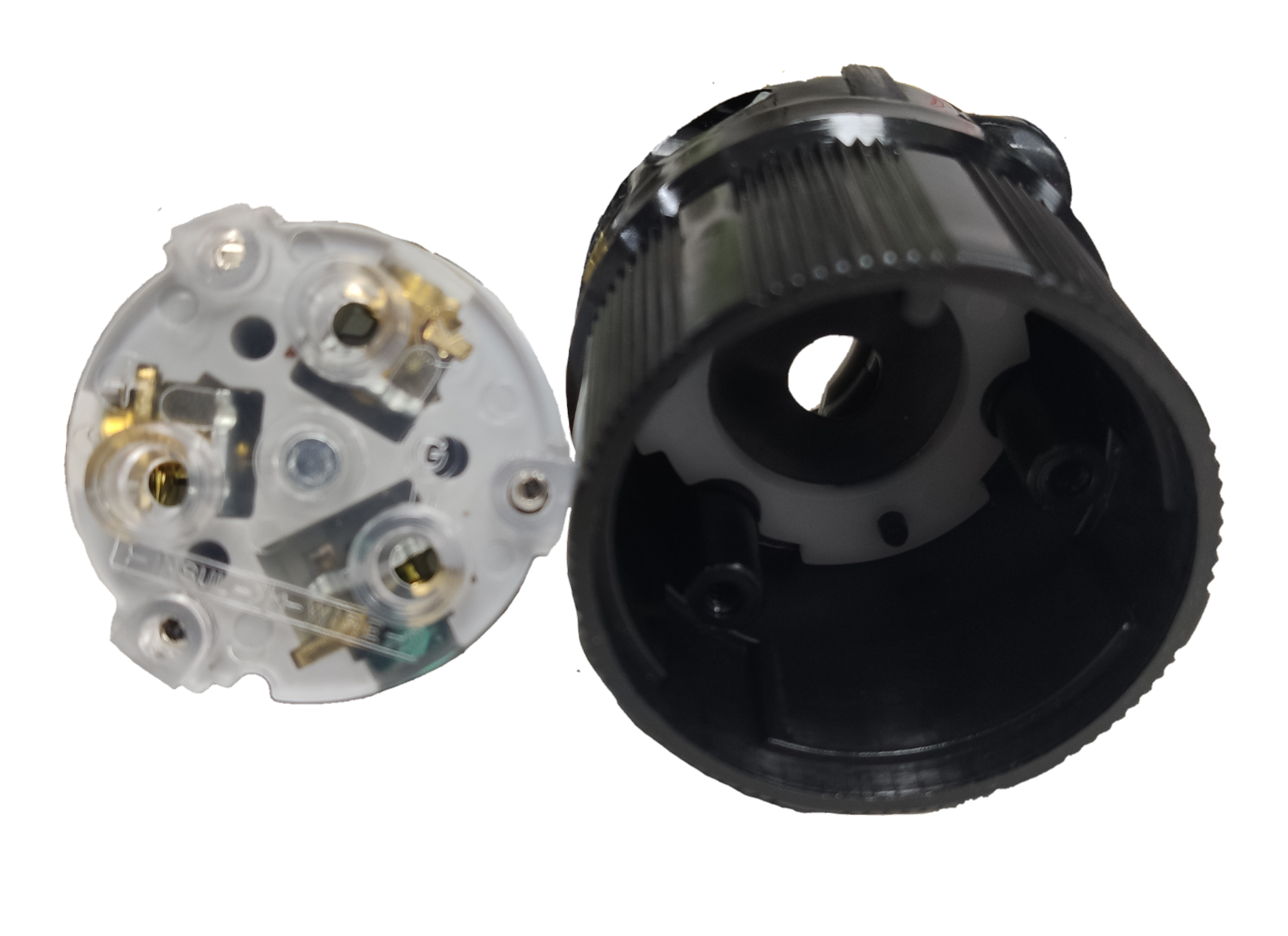 Grippes industrial grade 250V twistlock plug showing internal wiring and black outer casing
