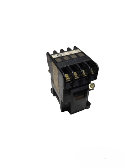 Siemens Magnetic Contactor 4NO 10A 220V in black compact design for power control