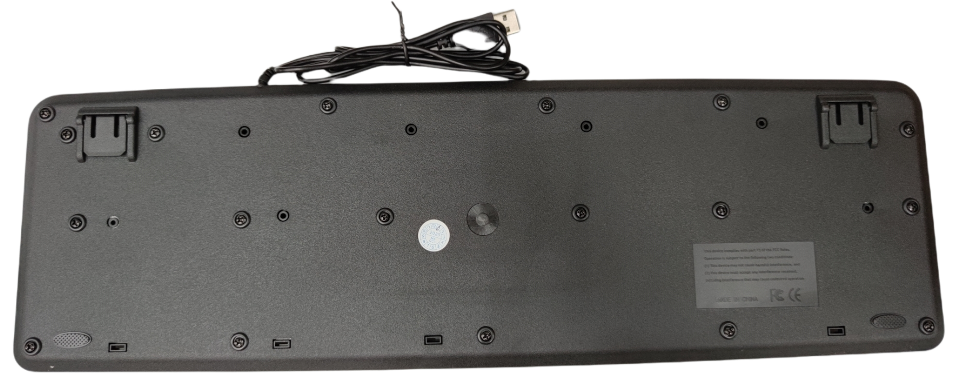 Denko Nova standard keyboard for PC with a sturdy design and USB connection at the back