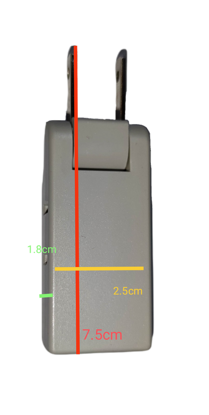 Omni 10A 250V electrical adaptor with compact design and standard plug for reliable electrical connections