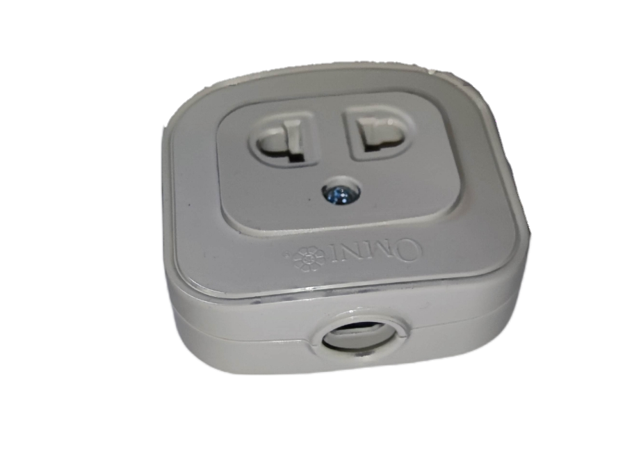 Omni 10A 250V single surface outlet in white with two sockets and a flush design