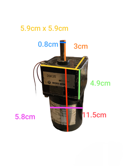 Oriental Motor Motor Induction Motor 5.5W 200V with dimensions marked in centimeters on the black motor unit
