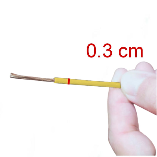Royu 2.0mm stranded wire yellow held between fingers with exposed copper strands and 0.3 cm marking