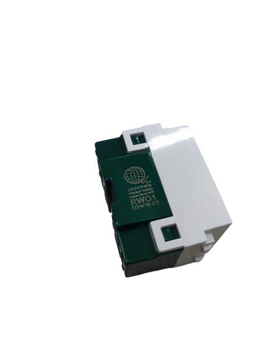 Royu universal outlet 15A 220V white and green compact electrical power socket