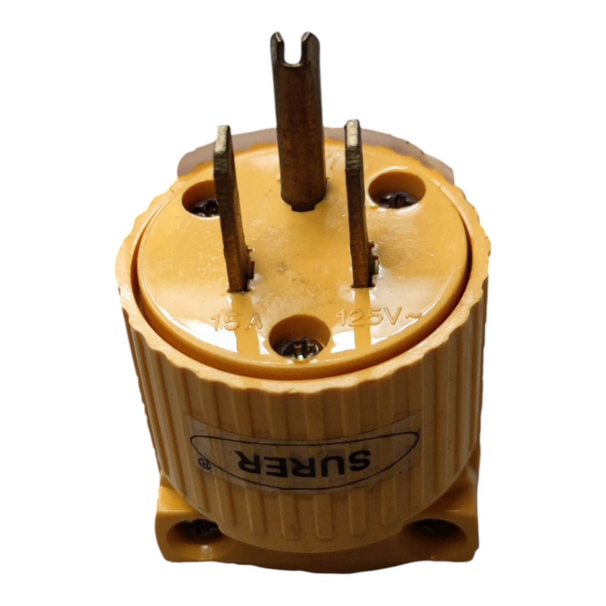 Surer Flat Pin with Ground Plug 15A 125V AC 328