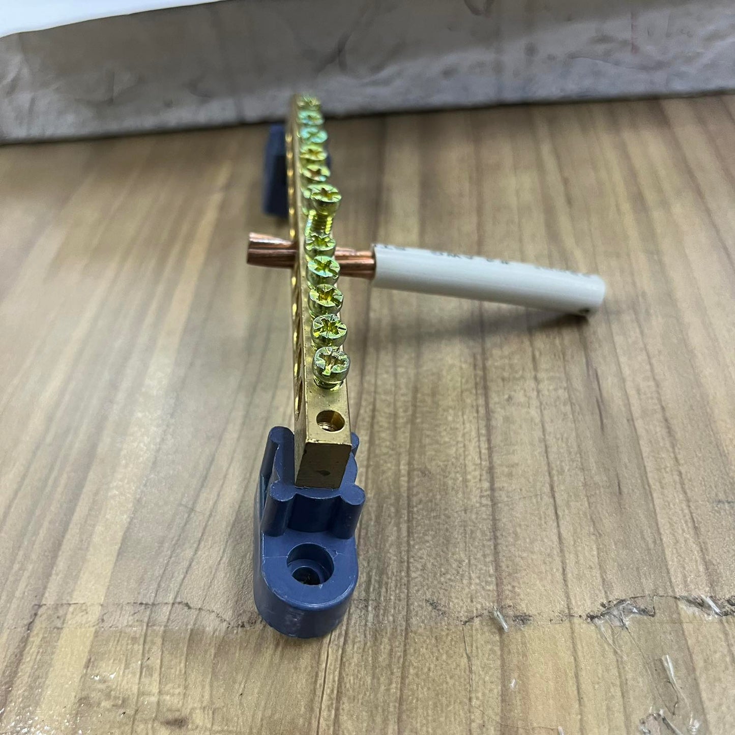 Grounding Terminal Bars, Grounding Terminal, Grounding Bus Bars 4 Holes, 6 Holes, 8 Holes, 10 Holes, 12 Holes, Grounding Bus Bars