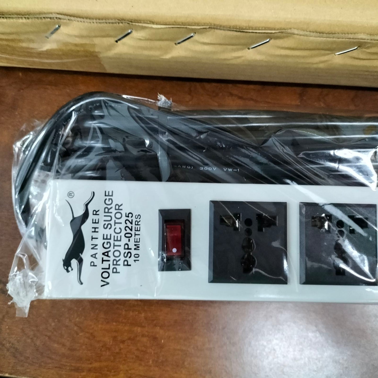 Panther, 8 Gang Extension Cord With Switch and 10 Meters Wire PSP-0225