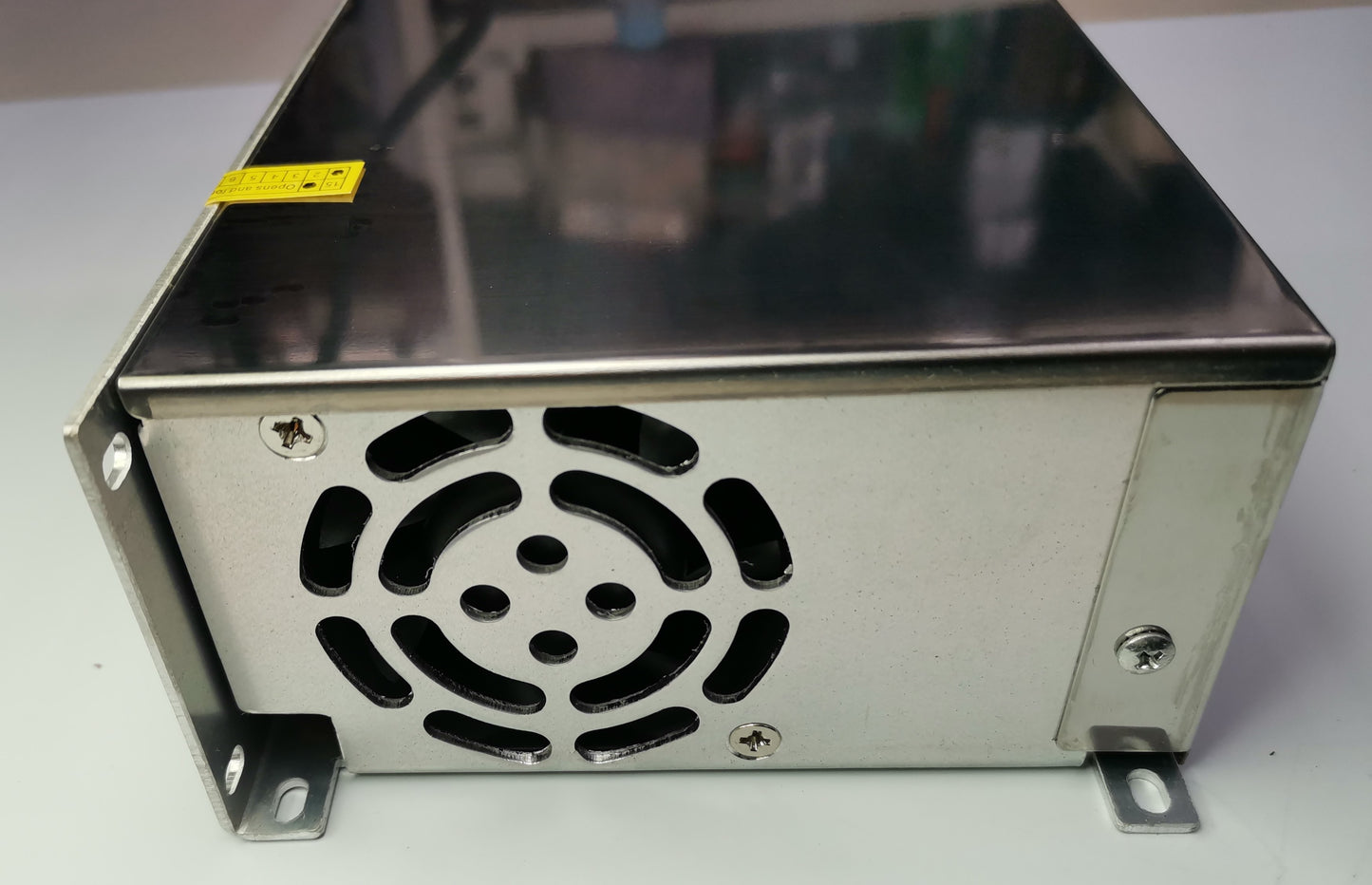 ZwitseRise power supply unit with regulated output 48VDC 20A input 220V metal casing and cooling fan